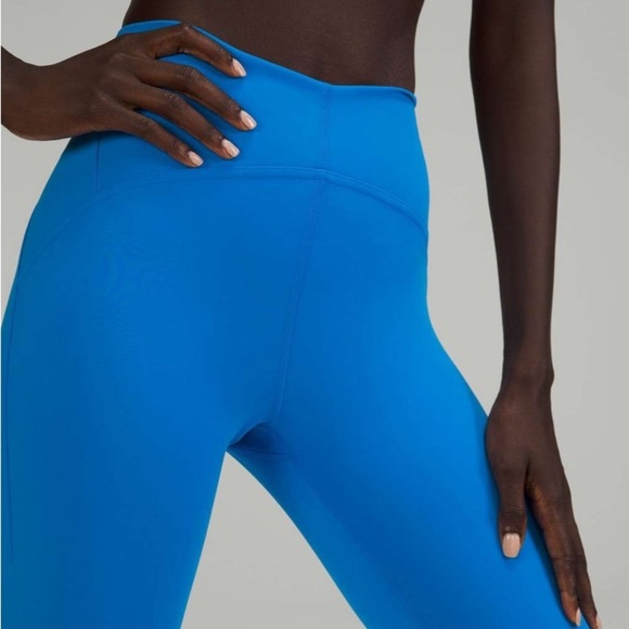 Lululemon InStill High-Rise Tight, size 8 - Picture 3 of 6